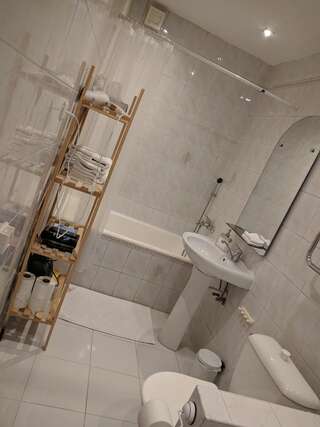 Апартаменты 18th Century Apartments Вильнюс Апартаменты-11